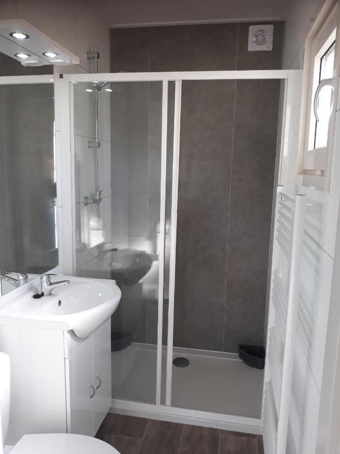 Camping De Duinhoeve Chalet Schelp Not For Companies Nieuw-Haamstede Eksteriør bilde